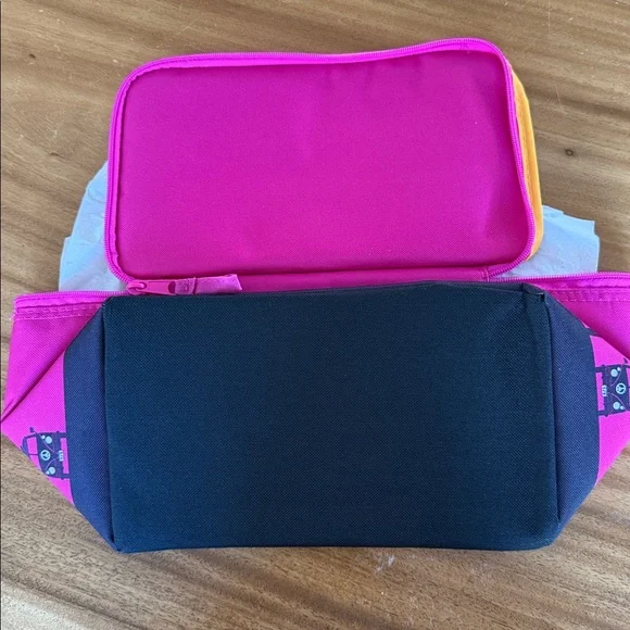 Trader Joe's Pink Insulated Bag Mini Rare 🩷🧡 - Picture 2 of 4